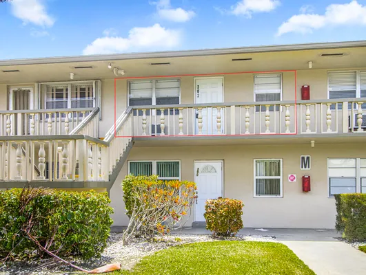 Property Slideshow image 3 of 38 | 302 norwich m # 302, West Palm Beach, FL, 33417