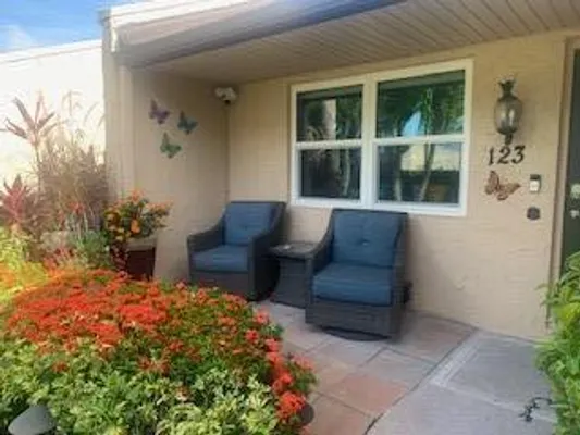 Property Slideshow image 2 of 27 | 123 lake gloria dr, West Palm Beach, FL, 33411