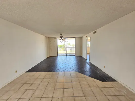 Property Slideshow image 2 of 17 | 4725 lucerne lakes blvd 413, Lake Worth, FL, 33467