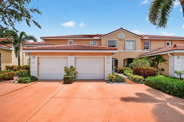 Property Slideshow image 3 of 65 | 12447 crystal pointe dr unit 101, Boynton Beach, FL, 33437