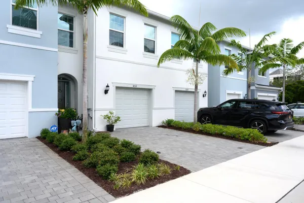 Property Slideshow image 3 of 22 | 1832 se roxy way, Stuart, FL, 34996