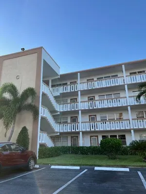 Property Slideshow image 2 of 19 | 3045 cornwall c, Boca Raton, FL, 33434