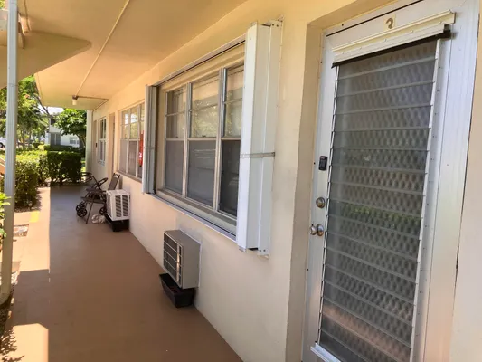 Property Slideshow image 3 of 21 | 3 dorchester a, West Palm Beach, FL, 33417