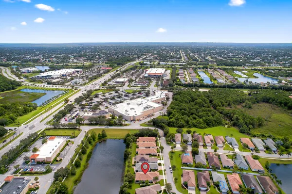 Property Slideshow image 3 of 33 | 212 sw coconut key way, Port Saint Lucie, FL, 34986