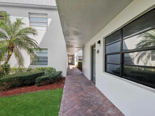 Property Slideshow image 3 of 20 | 450 piedmont j j, Delray Beach, FL, 33484
