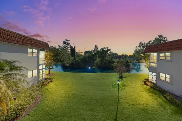 Property Slideshow image 3 of 21 | 1225 nw 21st st # 7-711, Stuart, FL, 34994