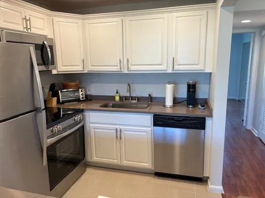 Property Slideshow image 3 of 20 | 7 dorset a # 7, Boca Raton, FL, 33434