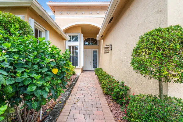 Property Slideshow image 2 of 26 | 13434 shell beach ct, Delray Beach, FL, 33446