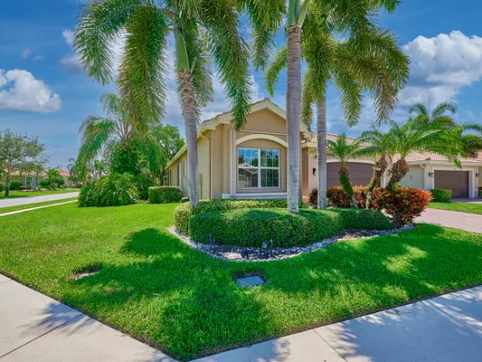 Property Slideshow image 2 of 90 | 10807 redlake isle, Boynton Beach, FL, 33473
