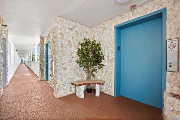 Property Slideshow image 2 of 110 | 2004 granada dr apt h3, Coconut Creek, FL, 33066