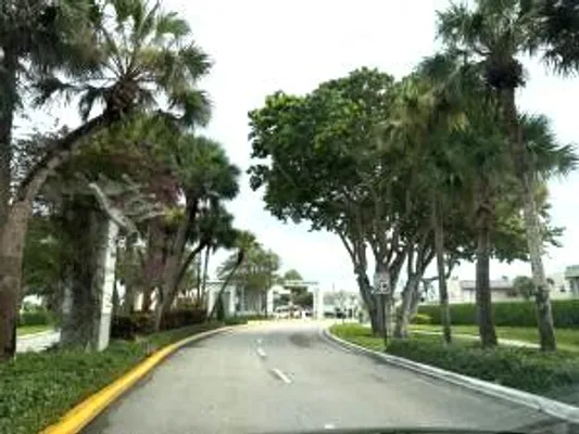 Property Slideshow image 2 of 11 | 946 flanders t, Delray Beach, FL, 33484