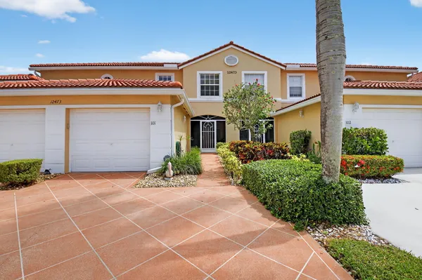 Property Slideshow image 3 of 54 | 12473 crystal pointe dr unit 101, Boynton Beach, FL, 33437