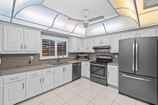 Property Slideshow image 3 of 25 | 4897 hawkwood rd a, Boynton Beach, FL, 33436