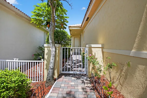 Property Slideshow image 3 of 87 | 7297 cataluna cir, Delray Beach, FL, 33446