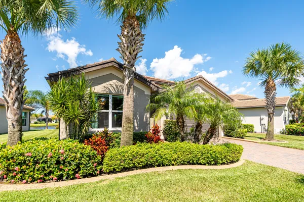 Property Slideshow image 3 of 62 | 11622 sw hawkins ter, Port Saint Lucie, FL, 34987