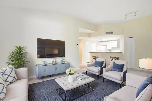 Property Slideshow image 3 of 19 | 5060 fairways cir f312, Vero Beach, FL, 32967