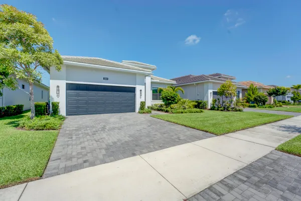 Property Slideshow image 3 of 48 | 5559 captiva ln, Westlake, FL, 33470