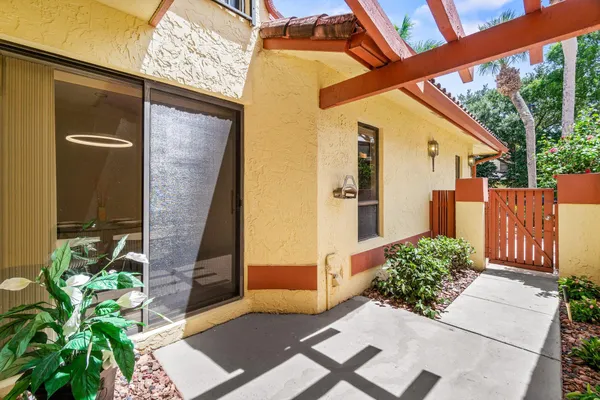 Property Slideshow image 3 of 77 | 5335 10th fairway dr apt 3, Delray Beach, FL, 33484