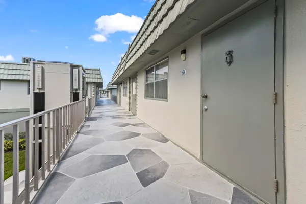 Property Slideshow image 2 of 34 | 614 monaco m, Delray Beach, FL, 33446