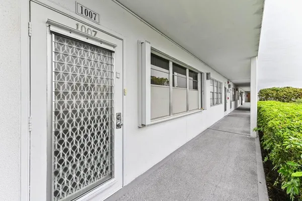 Property Slideshow image 3 of 47 | 1007 ellesmere a, Deerfield Beach, FL, 33442