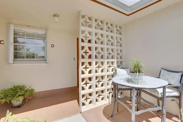 Property Slideshow image 2 of 33 | 4775 nw 3rd ct d, Delray Beach, FL, 33445