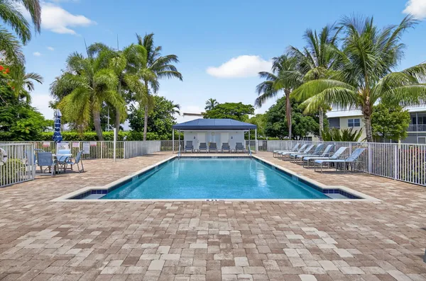 Property Slideshow image 2 of 31 | 9886 marina blvd apt 622, Boca Raton, FL, 33428