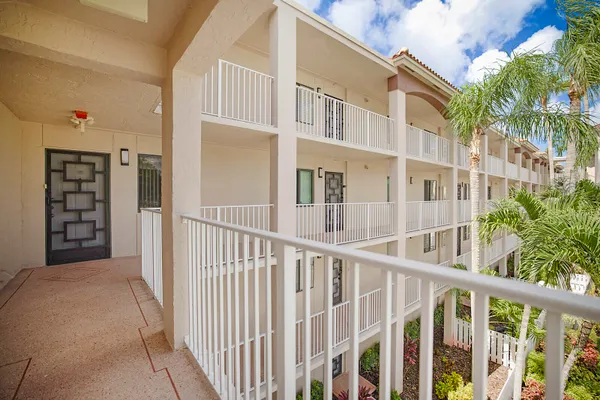 Property Slideshow image 3 of 33 | 6037 pointe regal cir apt 301, Delray Beach, FL, 33484