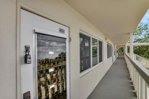 Property Slideshow image 3 of 84 | 4004 cambridge a # 4004, Deerfield Beach, FL, 33442