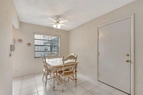 Property Slideshow image 3 of 37 | 950 flanders t, Delray Beach, FL, 33484