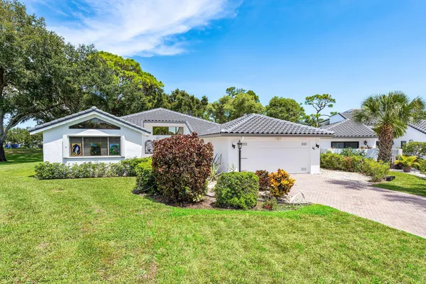 Property Slideshow image 2 of 77 | 56 woods ln 560, Boynton Beach, FL, 33436