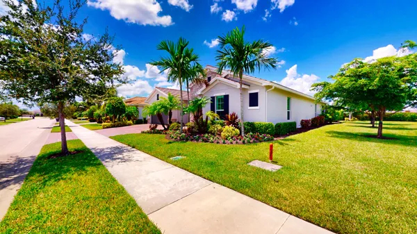 Property Slideshow image 3 of 61 | 9997 sw coral tree cir, Port Saint Lucie, FL, 34987