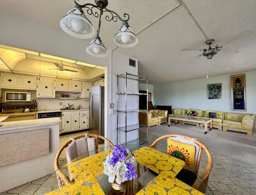 Property Slideshow image 3 of 19 | 414 greenbrier b, West Palm Beach, FL, 33417