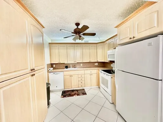 Property Slideshow image 2 of 58 | 3057 yarmouth c, Boca Raton, FL, 33434