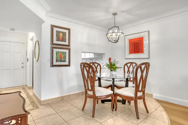 Property Slideshow image 3 of 35 | 2687 garden dr 205, Lake Worth, FL, 33461