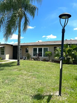Property Slideshow image 3 of 37 | 842 high point blvd b, Delray Beach, FL, 33445