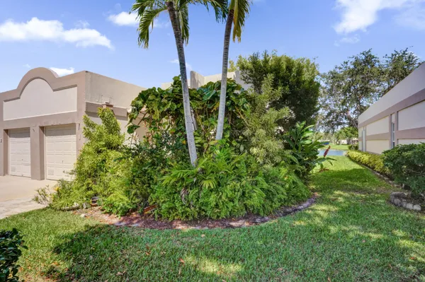 Property Slideshow image 3 of 64 | 18710 garbo ter 1, Boca Raton, FL, 33496
