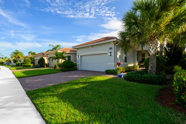Property Slideshow image 2 of 59 | 11341 sw visconti way, Port Saint Lucie, FL, 34986