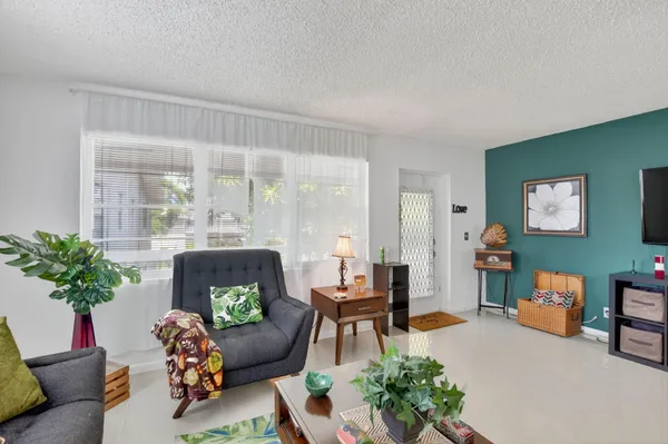 Property Slideshow image 2 of 75 | 425 durham, Deerfield Beach, FL, 33442