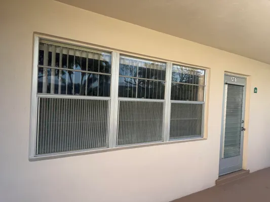 Property Slideshow image 3 of 16 | 201 cambridge i, West Palm Beach, FL, 33417