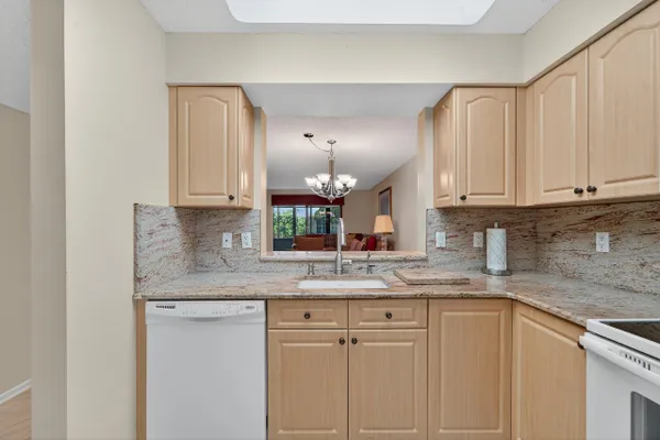 Property Slideshow image 3 of 71 | 6093 pointe regal cir 301, Delray Beach, FL, 33484
