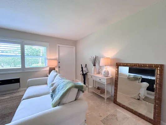 Property Slideshow image 2 of 57 | 200 horizons 111, Boynton Beach, FL, 33435