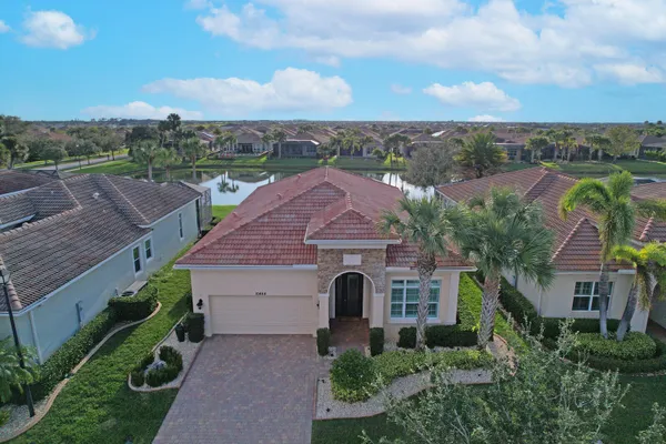 Property Slideshow image 2 of 76 | 10464 sw visconti way, Port Saint Lucie, FL, 34986