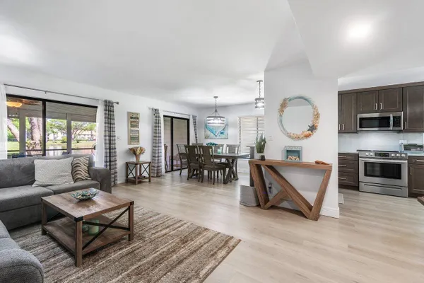 Property Slideshow image 3 of 51 | 10851 palm lake ave apt 102, Boynton Beach, FL, 33437