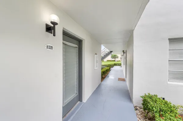 Property Slideshow image 2 of 20 | 339 normandy h, Delray Beach, FL, 33484