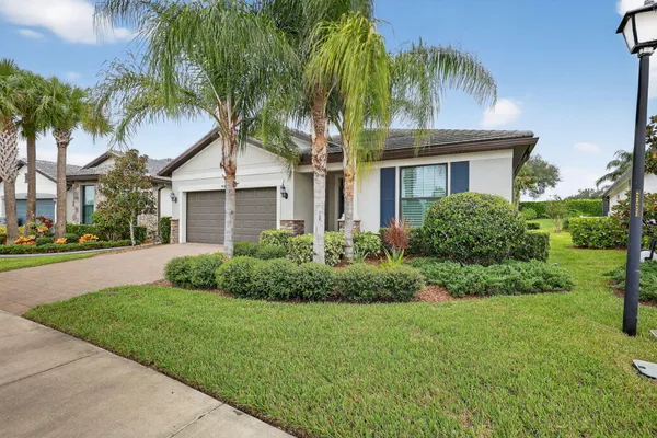 Property Slideshow image 2 of 48 | 4881 overton cir, Vero Beach, FL, 32967