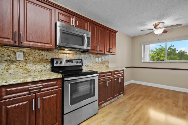 Property Slideshow image 2 of 35 | 4734 lucerne lakes blvd 302, Lake Worth, FL, 33467