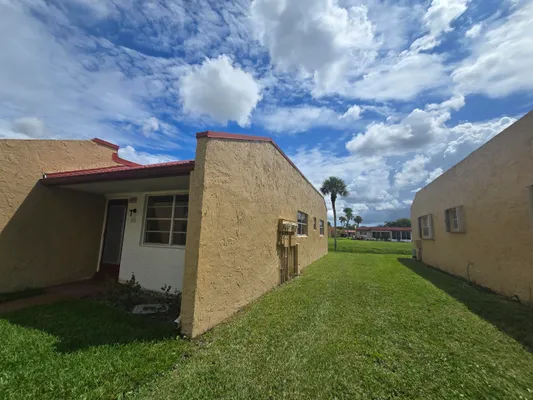 Property Slideshow image 2 of 31 | 449 lake helen dr, West Palm Beach, FL, 33411