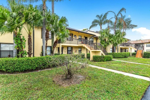 Property Slideshow image 2 of 31 | 4689 lucerne lakes blvd 203, Greenacres, FL, 33467