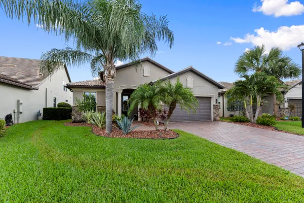 Property Slideshow image 3 of 85 | 336 se courances dr, Port Saint Lucie, FL, 34984