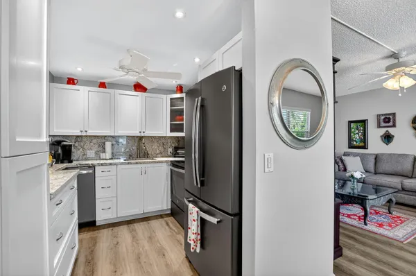 Property Slideshow image 3 of 26 | 27 fanshaw a, Boca Raton, FL, 33434